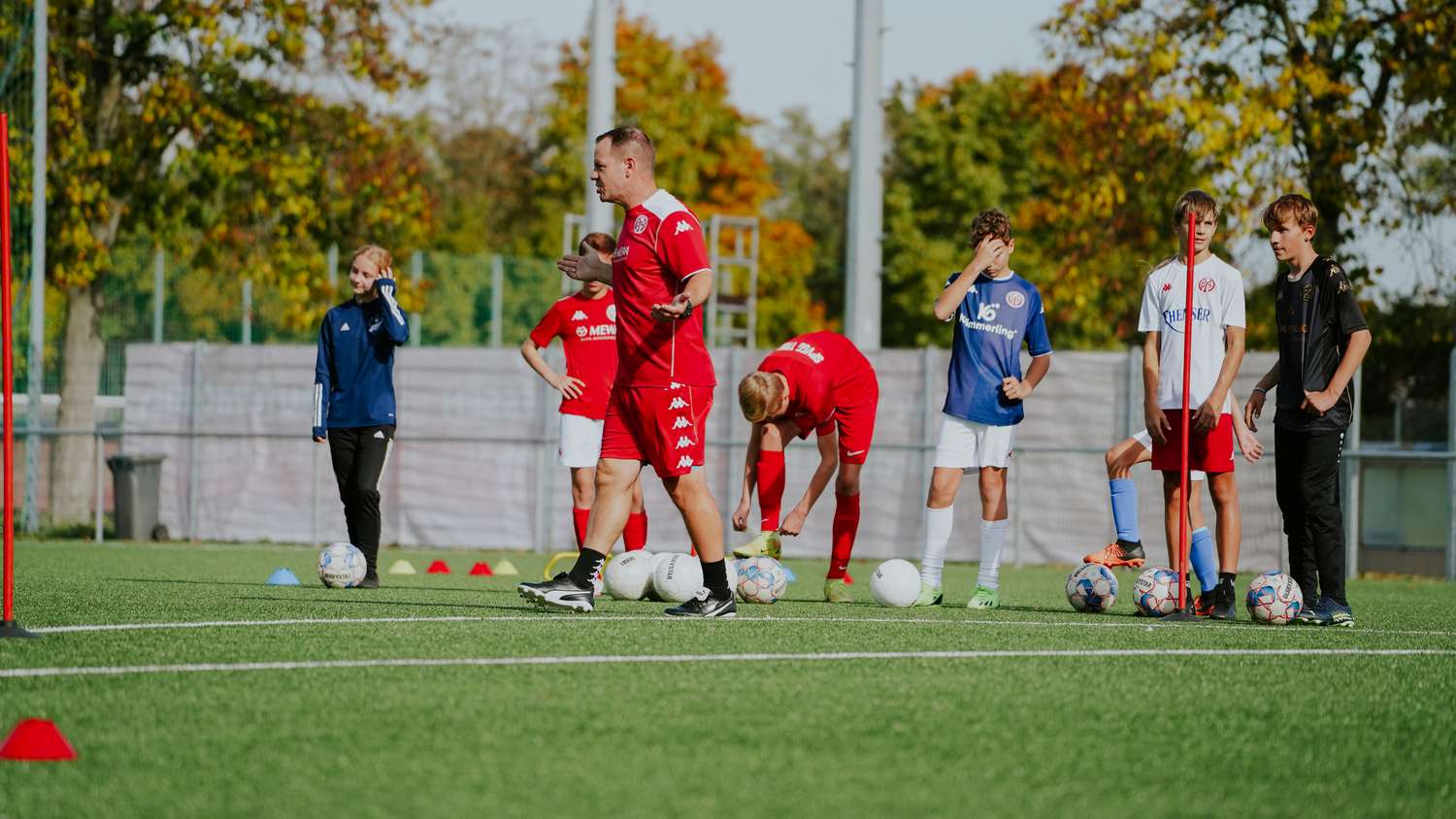 1. FSV Mainz 05 - Training Mit Zwei 05-Legenden