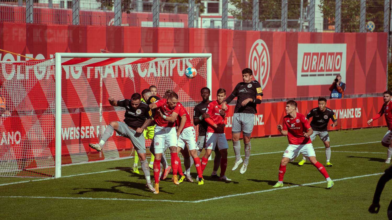 1. FSV Mainz 05 - Ausbildungs­auftrag Erfüllt & Ordentlich Gepunktet