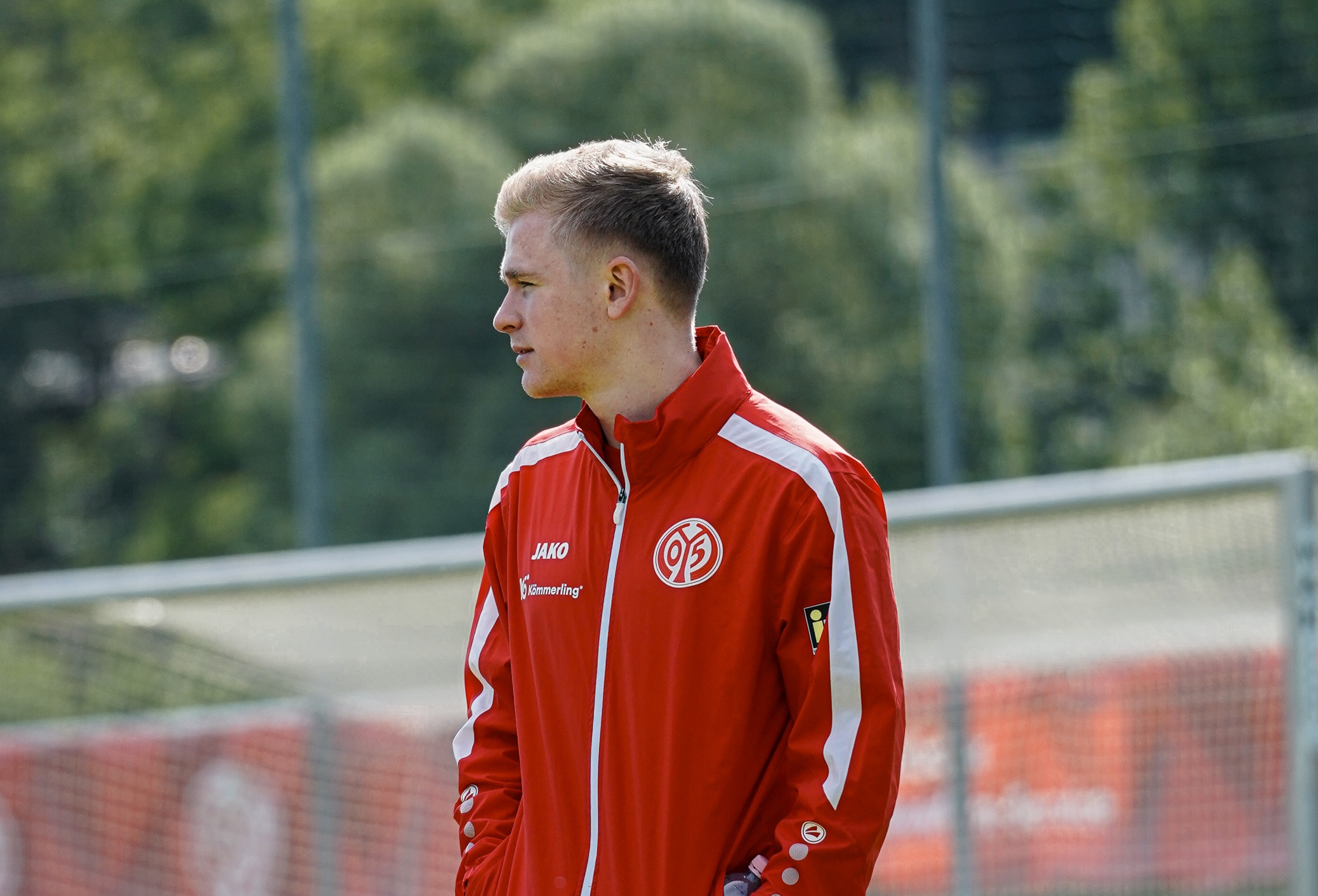 1. FSV Mainz 05 - JONATHAN BURKARDT