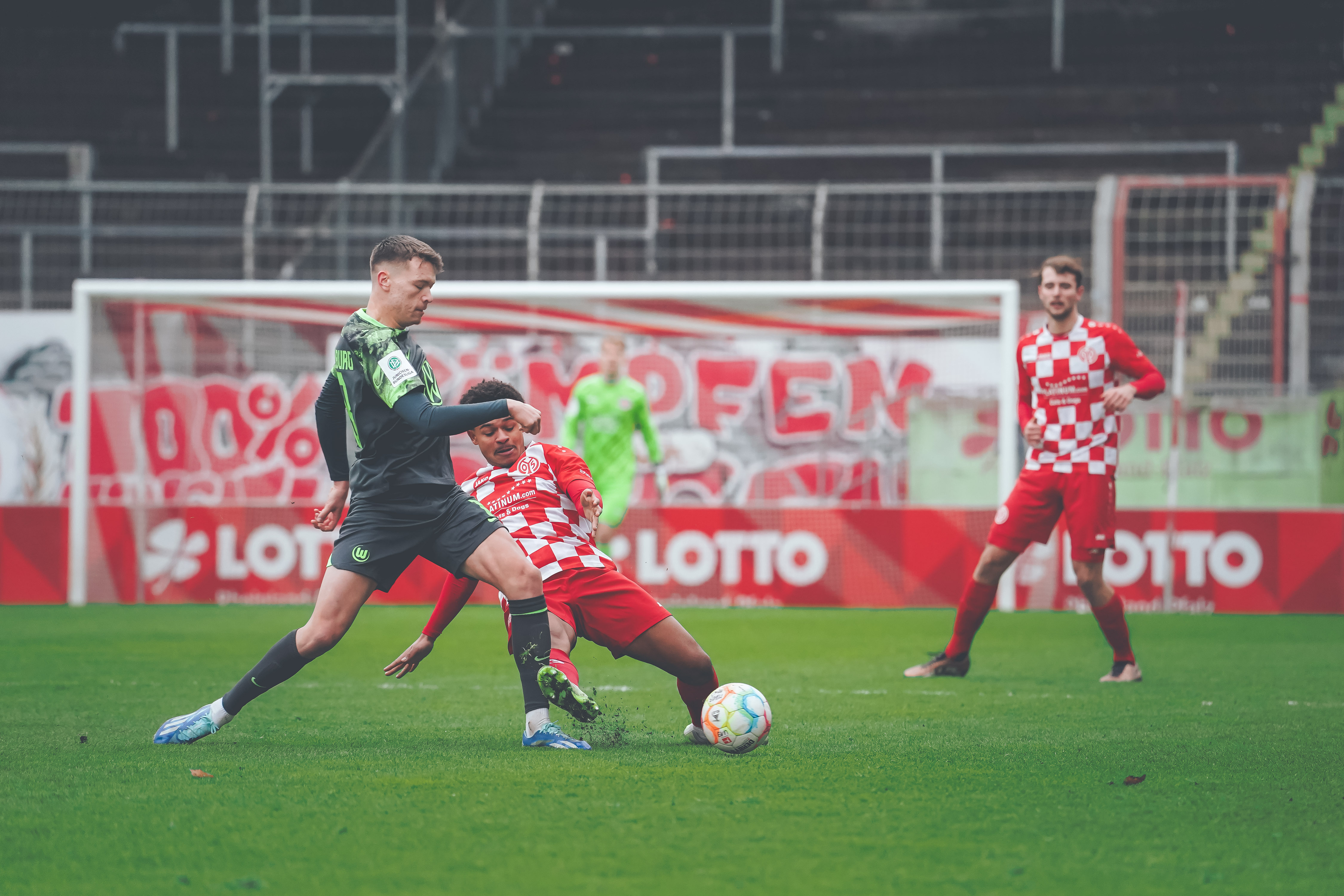 1. FSV Mainz 05 - U19 Ringt Wolfsburg Nieder Und Steht Im DFB-Pokal ...